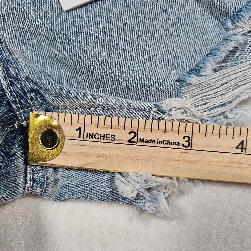 Indigo Rein Womens Distressed Denim Shorts Light Wash Rhinestone Spike Size 1 24 - Picture 6 of 7